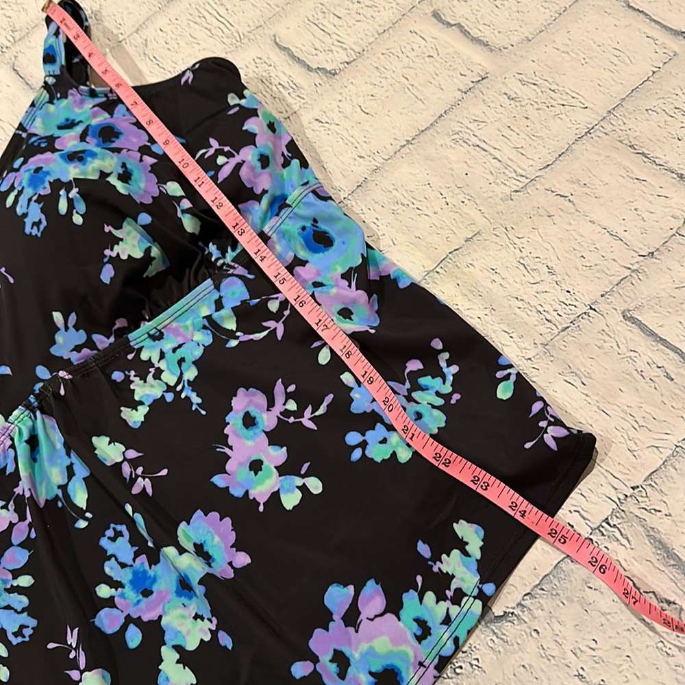 Swimsuits for All floral tankini top - Picture 6 of 10